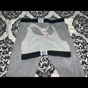 Sports bra and legging